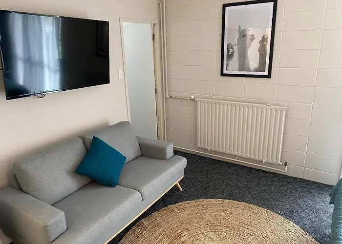 Base Hostel